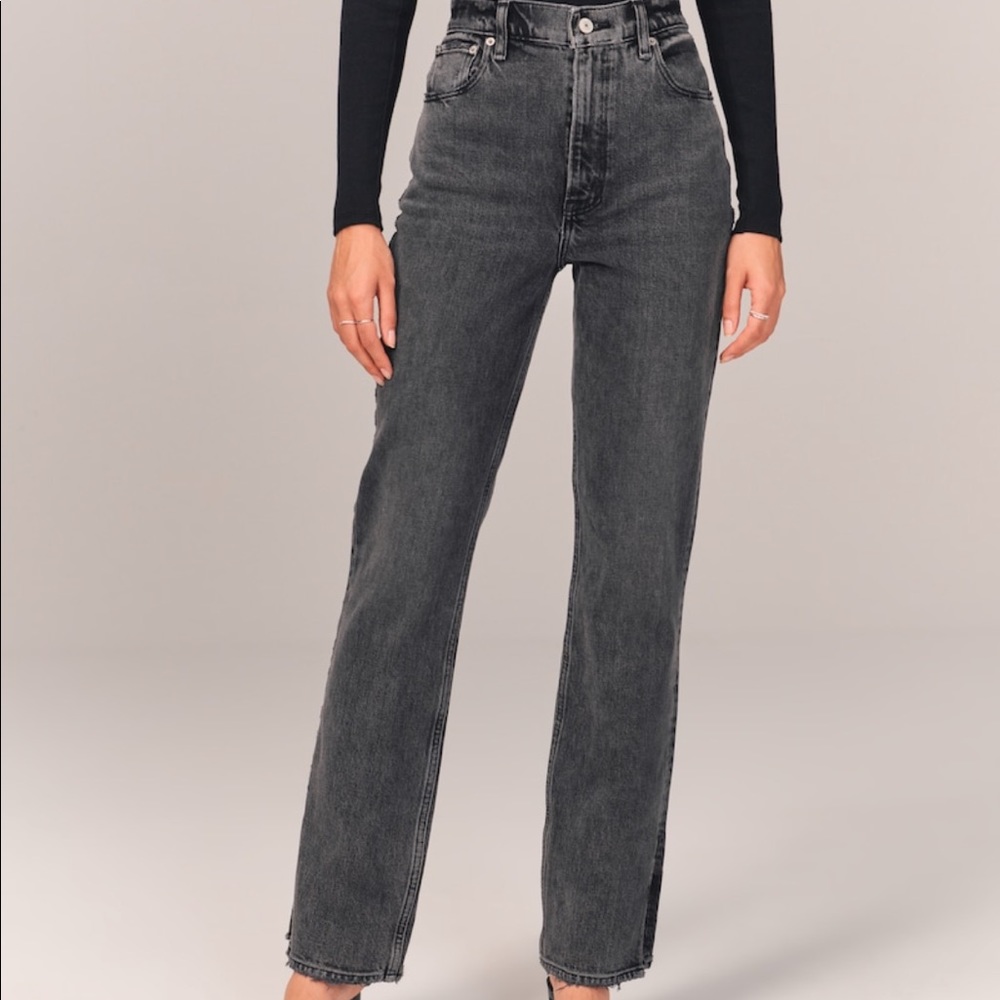 Abercrombie and Fitch 90s Ultra High Rise Straight Jeans size 4 Long (27L)